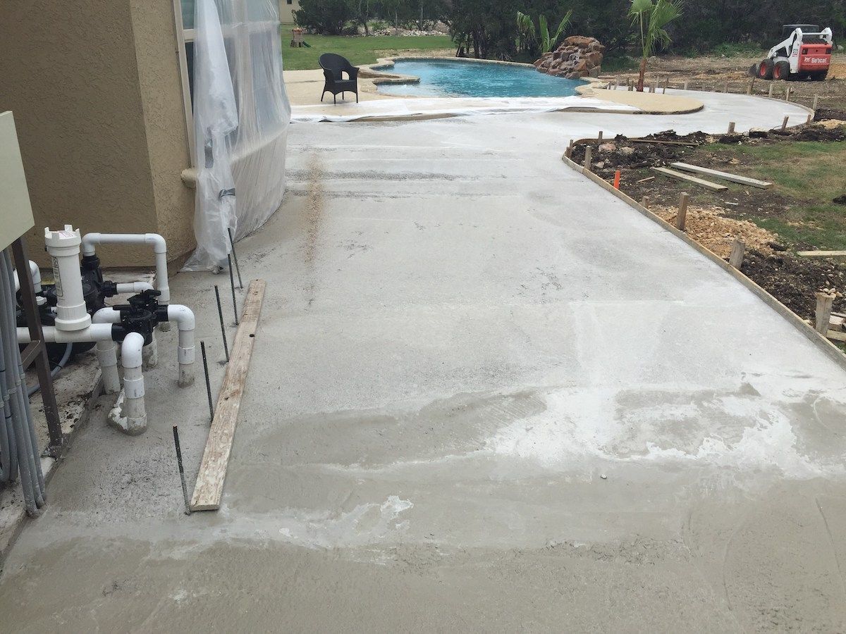 Pool Deck Flagstone Extension – New Braunfels, Texas